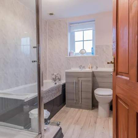 Stanwix بيت للعطل